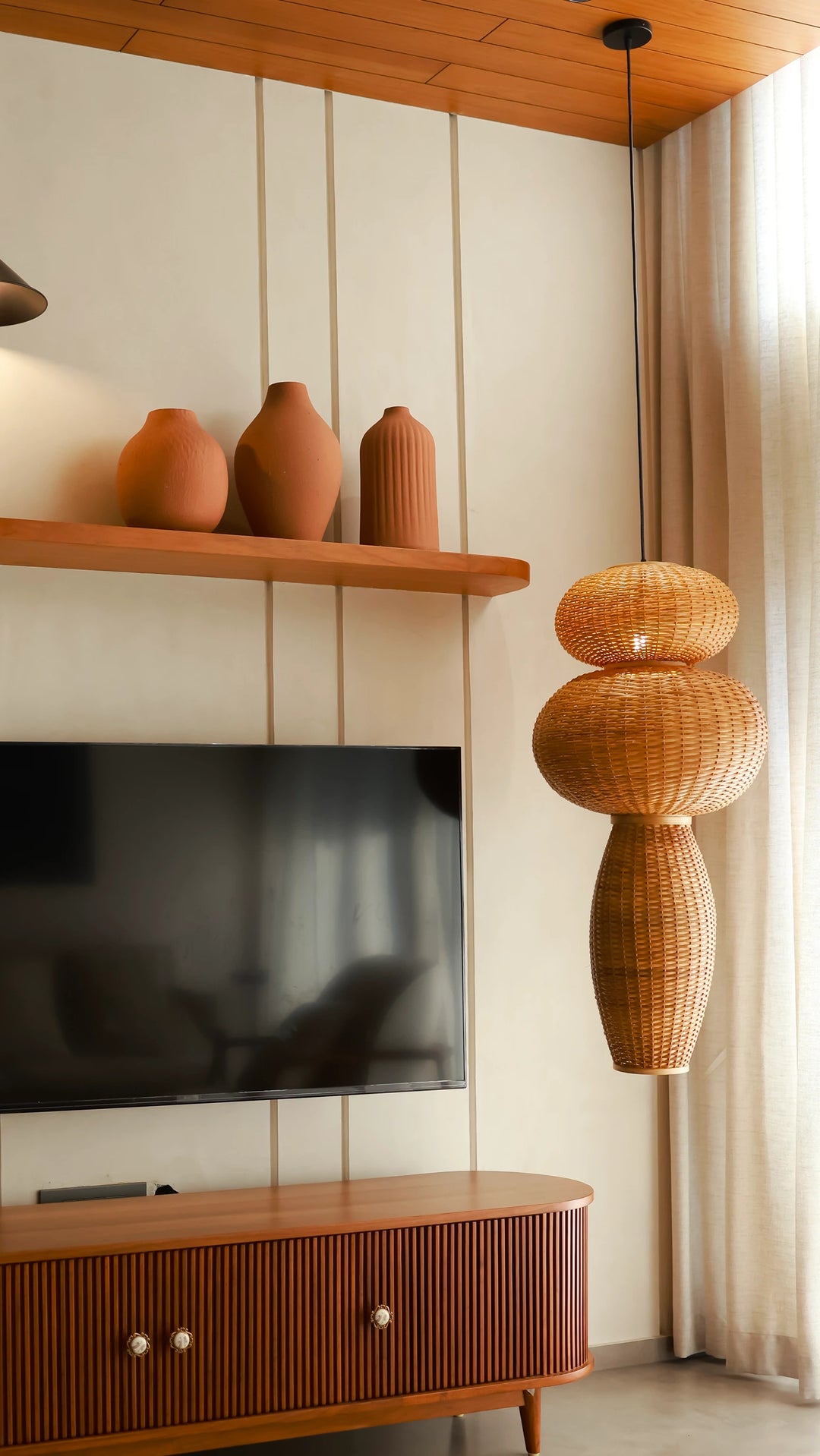 Celora H42 Cane Wicker Pendant Lamp | Handmade Bamboo Hanging Chandelier