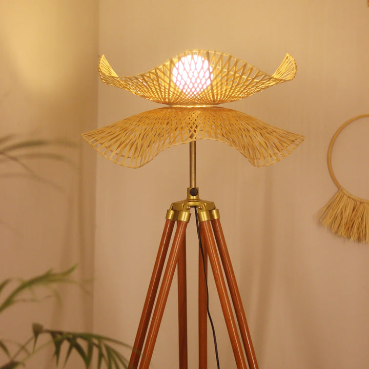 Hibisca Bamboo Floor Lamp – Wooden Vintage Tripod Lamp