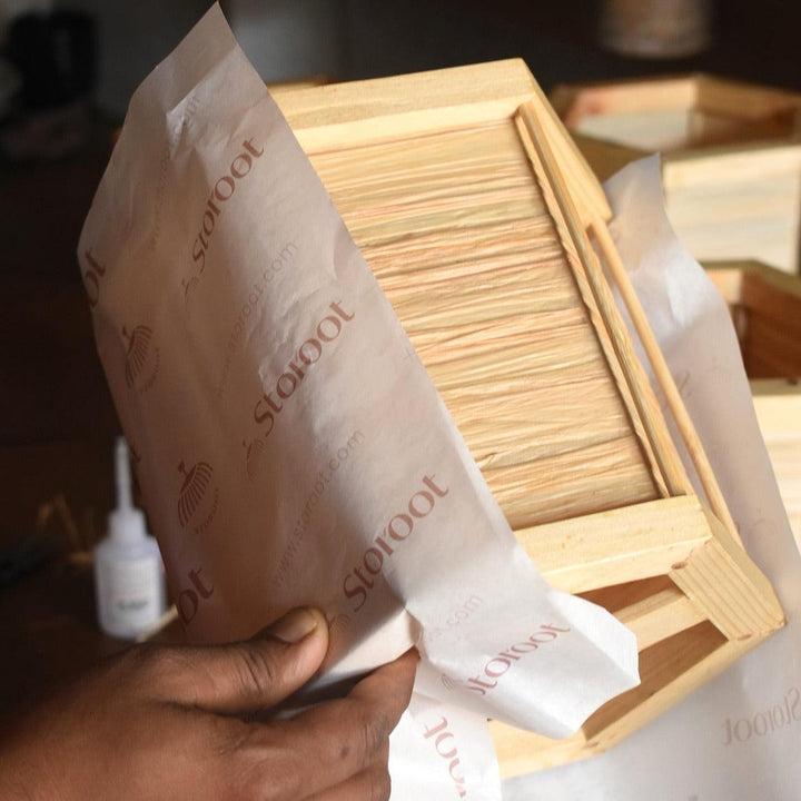 Storoot Sustainable raffia lampshade making and packing