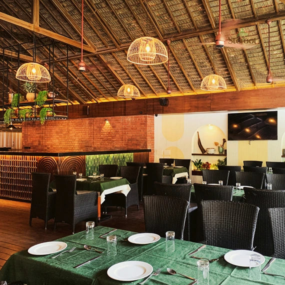 eco-friendly-bamboo-hanging-light-for-luxury-hotels