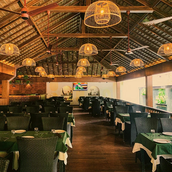 bamboo-lights-cluster-installation-in-restaurant-ceiling

